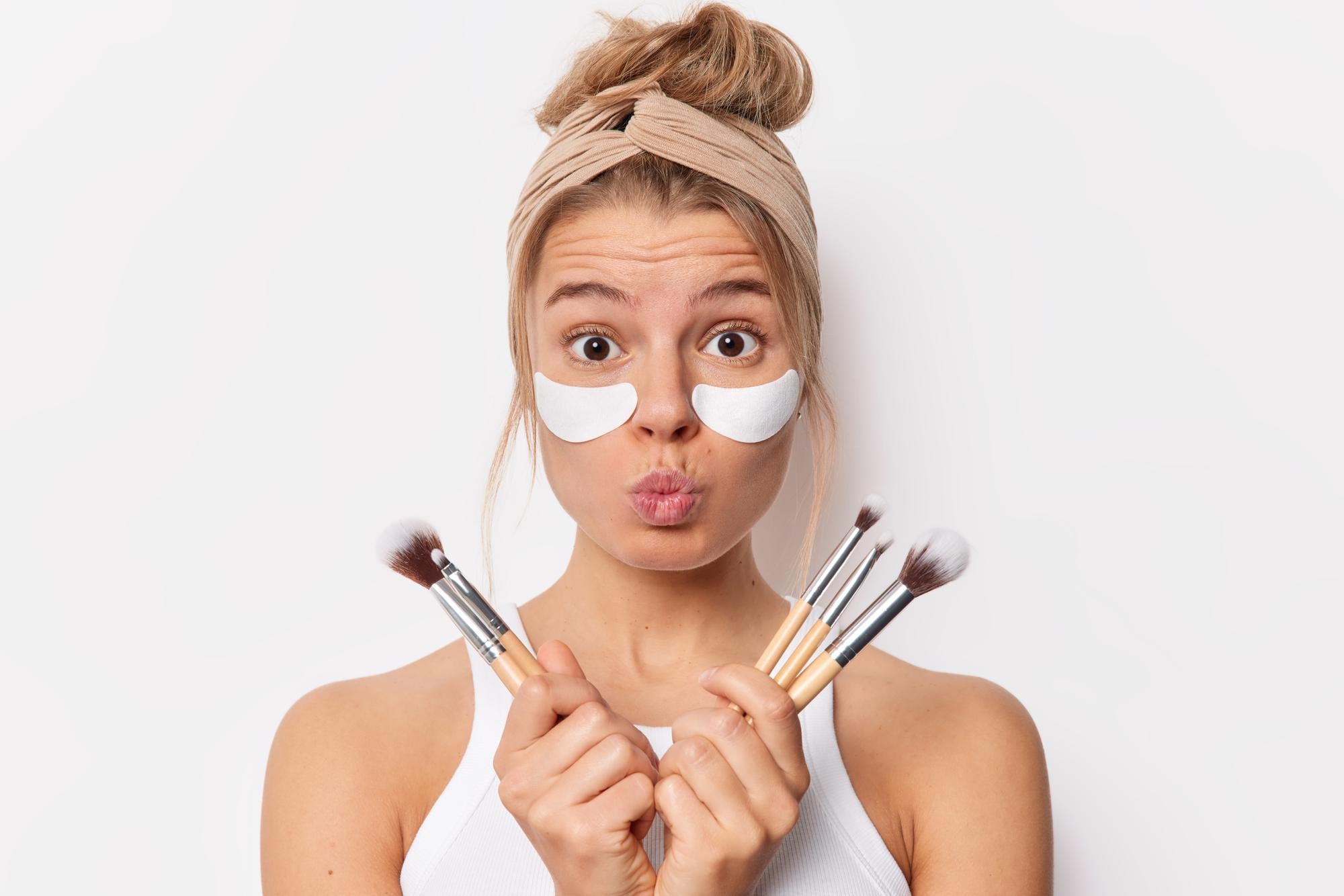 Make Up